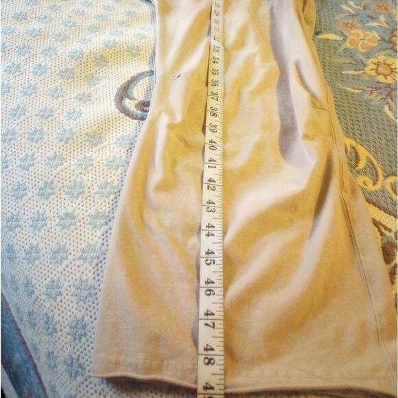 Oversized spaghetti strap romper with large front pockets and adjustable… - Picture 9 of 9